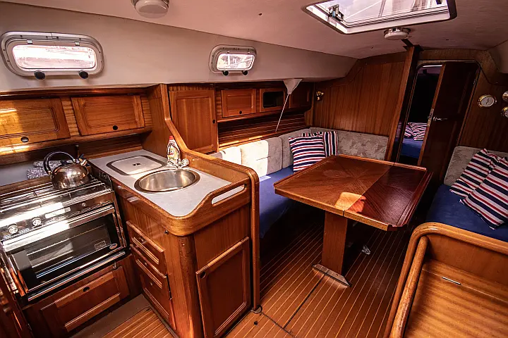 Bavaria 320 - 