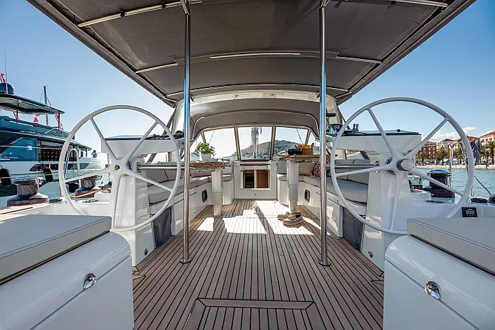 Oceanis Yacht 54 - 