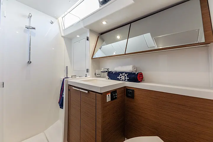 Oceanis Yacht 54 - 