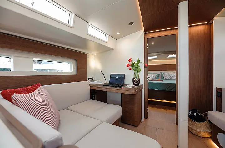 Oceanis Yacht 54 - 