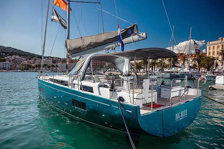 Oceanis Yacht 54 - 