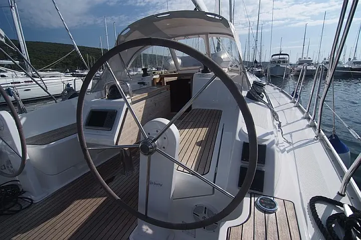 Bavaria Cruiser 37 - 