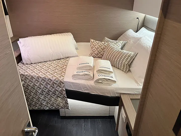 Aura 51 - 