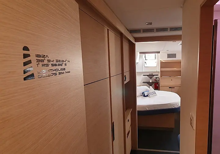 Aura 51 - 