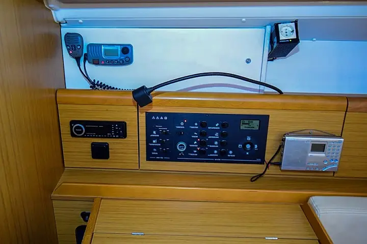 Sun Odyssey 36i - 