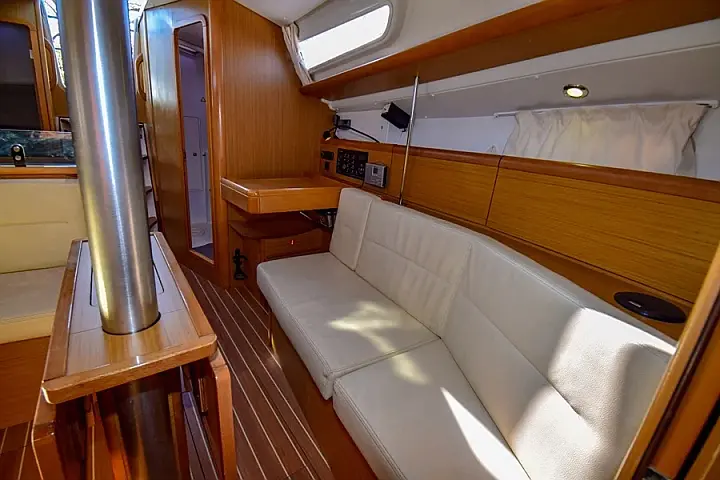 Sun Odyssey 36i - 