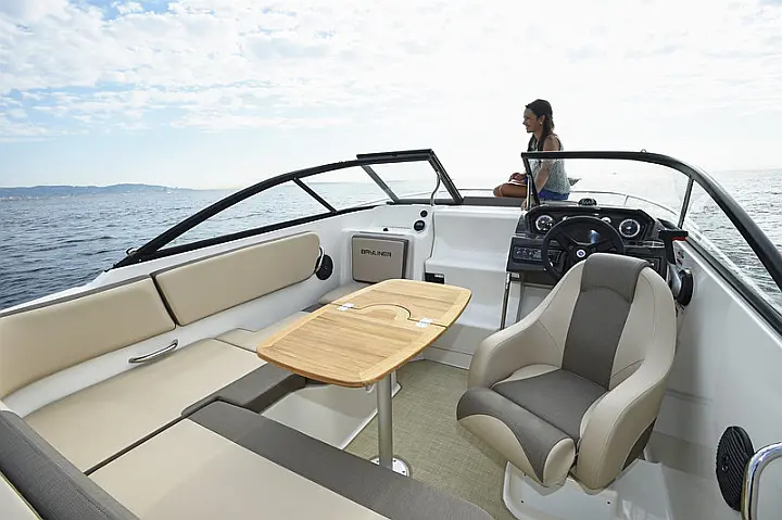 Bayliner VR5 - 