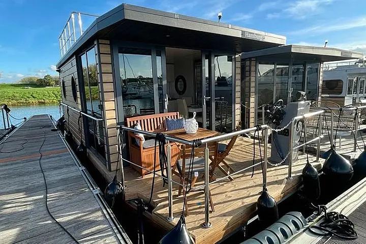 Houseboat (La Marre Plus & Lamre M) - 