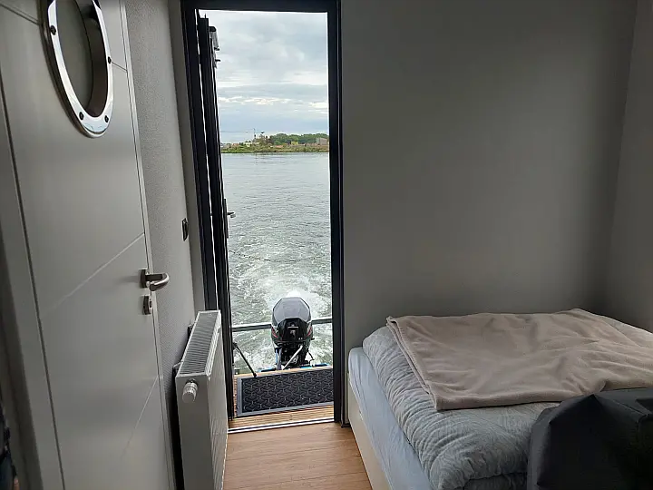 Houseboat (La Marre Plus & Lamre M) - 