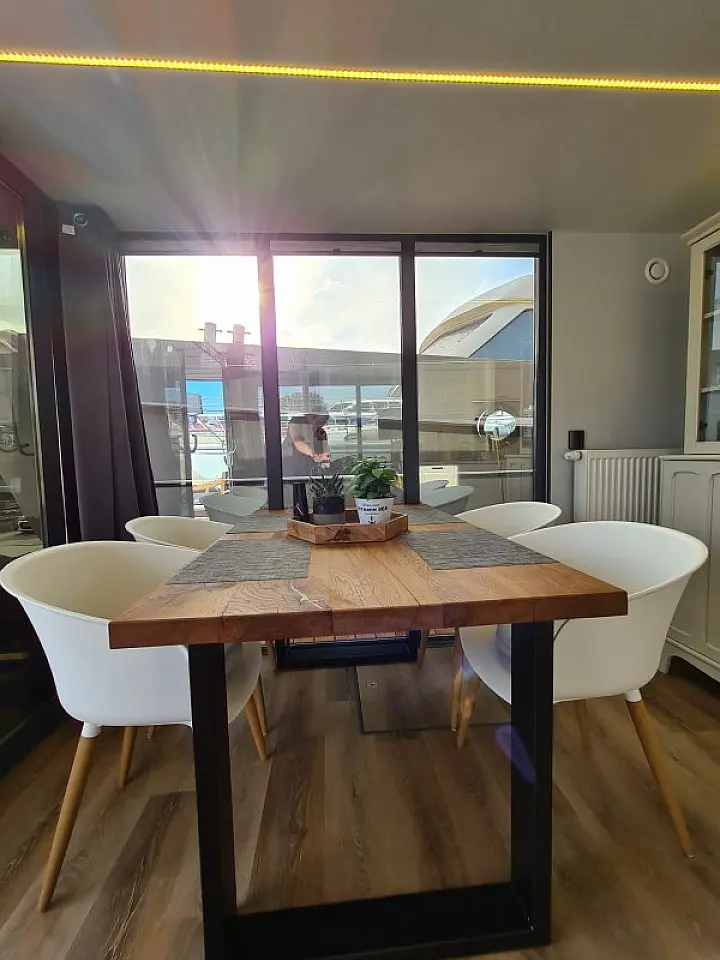 Houseboat (La Mare L) - 