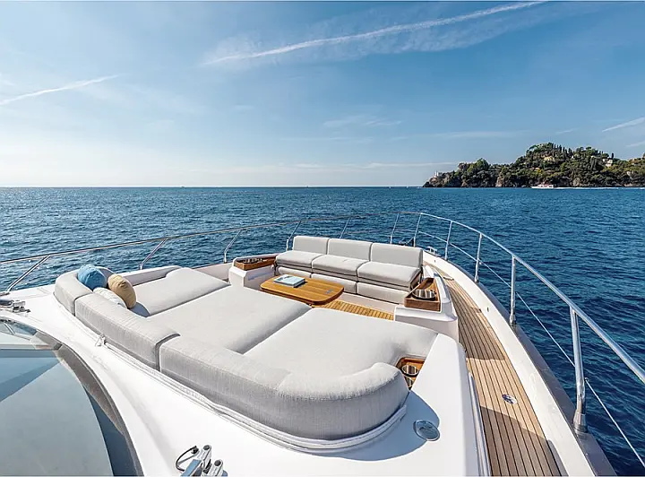 Azimut 68 - 