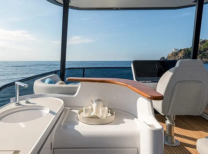 Azimut 68 - 