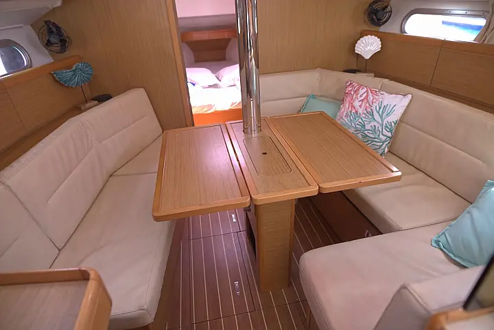 Sun Odyssey 36i - 