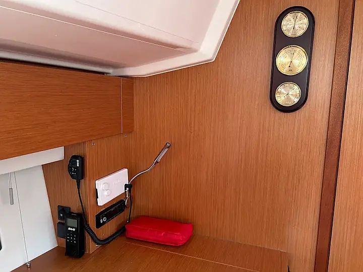 Bavaria C42 - 