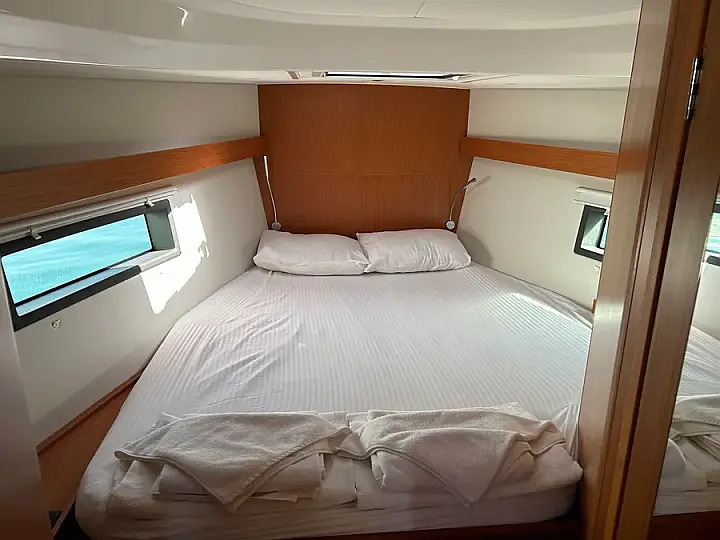 Bavaria C42 - 