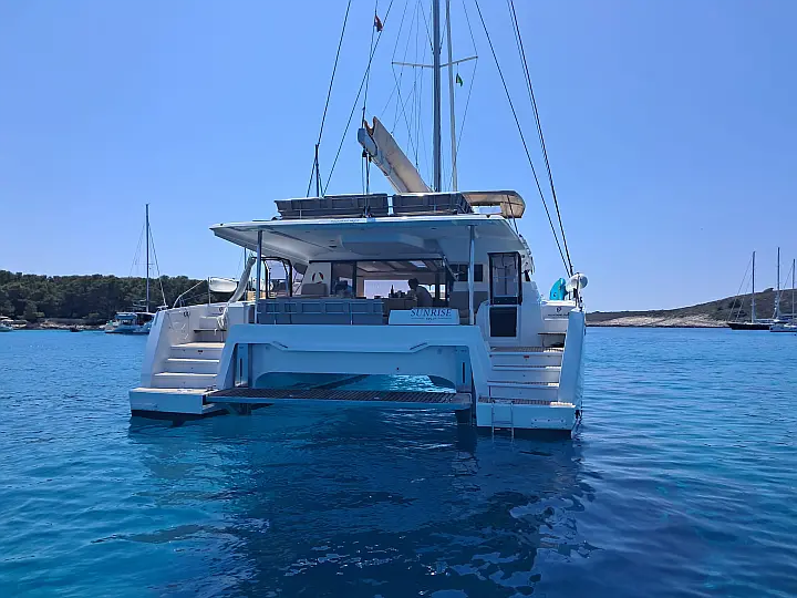 Aura 51 - 
