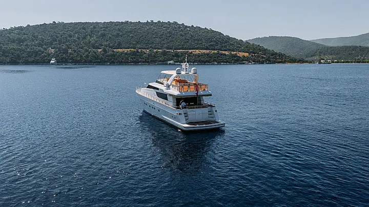 San Lorenzo 72 KUUM - 