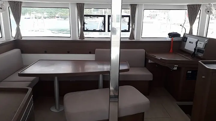 Lagoon 42 - Salon 1
