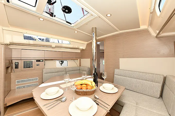 Hanse 418 - 