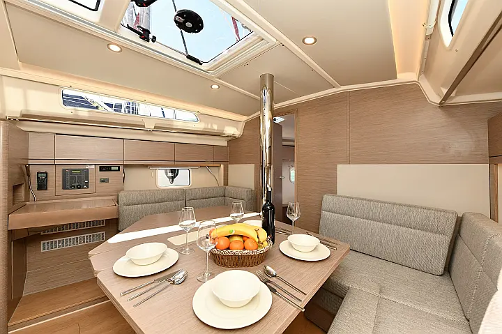 Hanse 418 - 