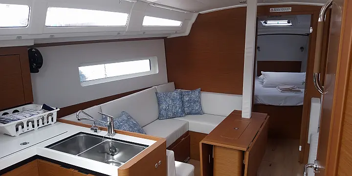 Sun Odyssey 380 - 