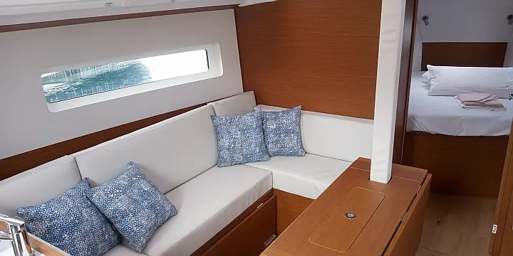 Sun Odyssey 380 - 