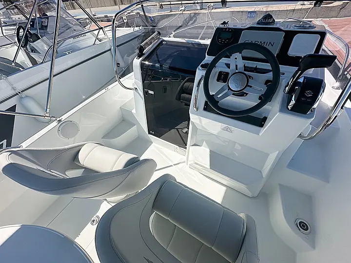 Beneteau Flyer 6 Sundeck - 