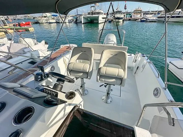 Beneteau Flyer 7 SUNdeck - 