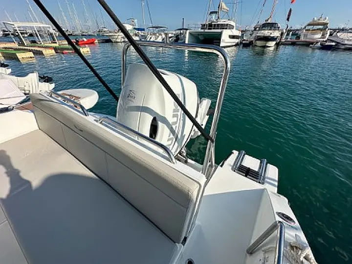 Beneteau Flyer 7 SUNdeck - 