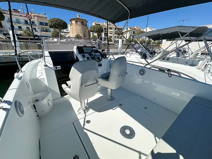 Beneteau Flyer 8 Sundeck - 