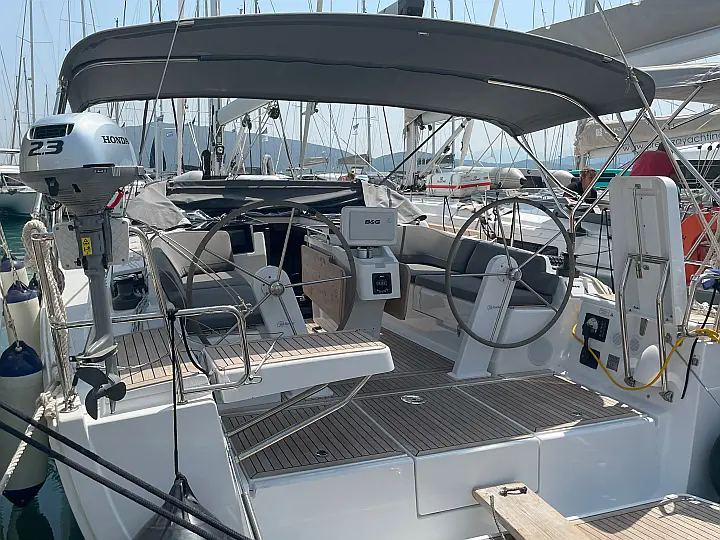 Hanse 388 - 