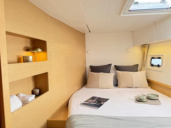 Lagoon 42 - 
