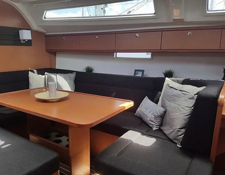 Bavaria Cruiser 41 - 