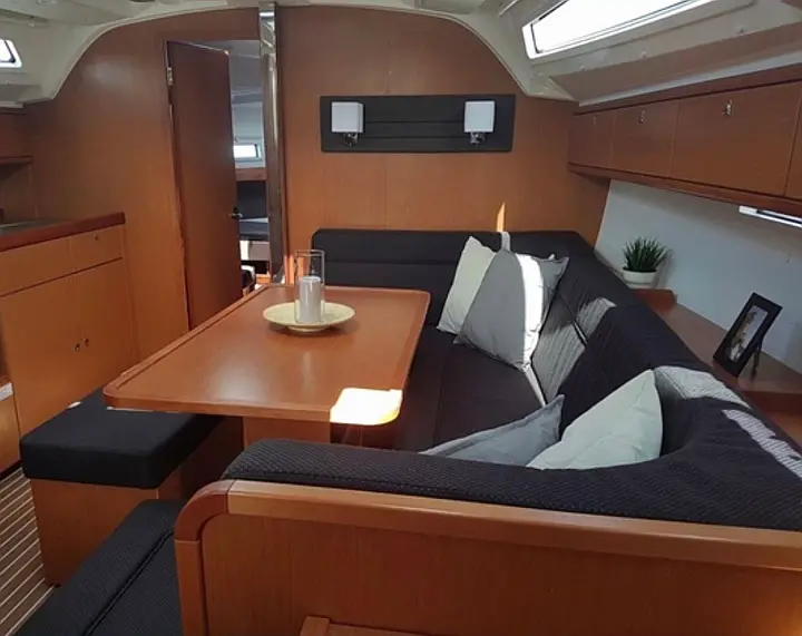 Bavaria Cruiser 41 - 