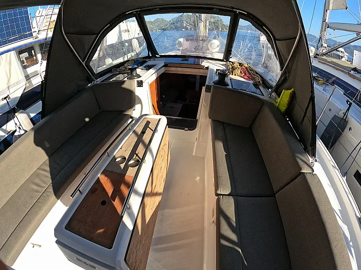 Dufour 37 - 