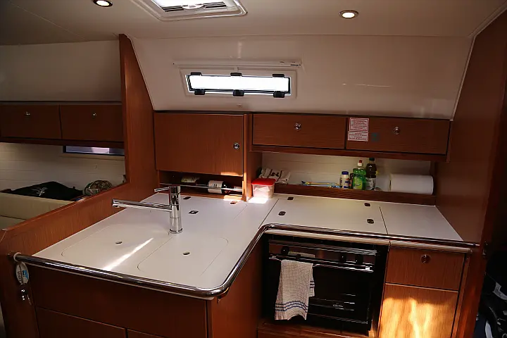 Bavaria Cruiser 36 - 