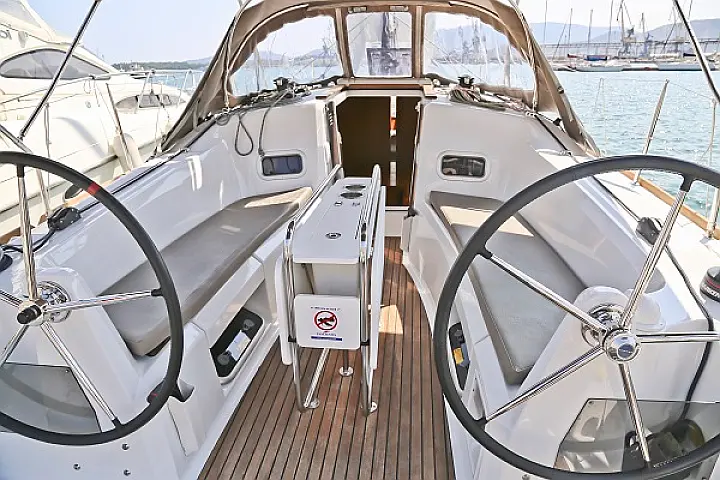 Sun Odyssey 349 - 
