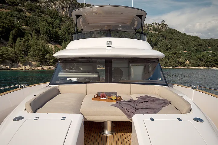 Azimut Magellano 66 - 
