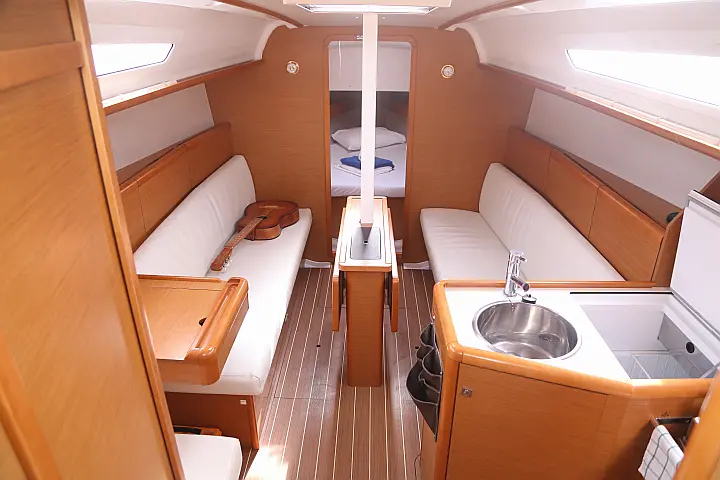 Sun Odyssey 33i - 