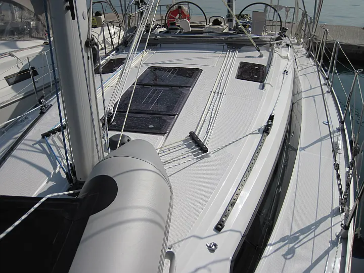Bavaria Cruiser 37 - 