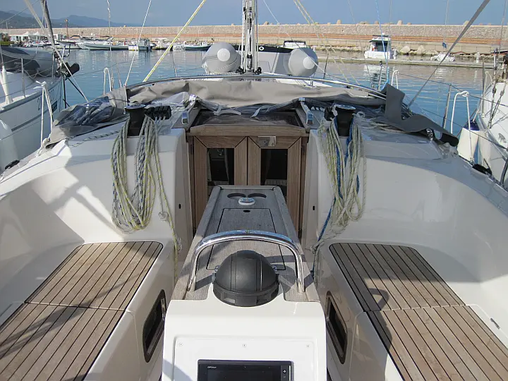 Bavaria Cruiser 37 - 