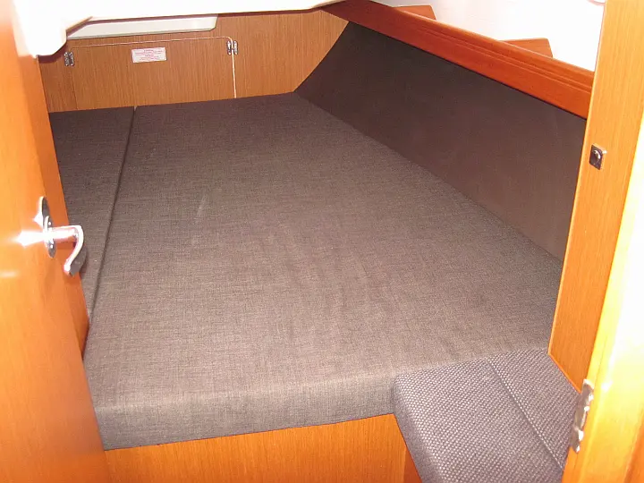 Bavaria Cruiser 37 - 