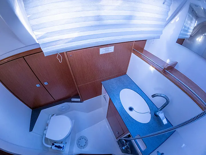 Bavaria Cruiser 37 - 