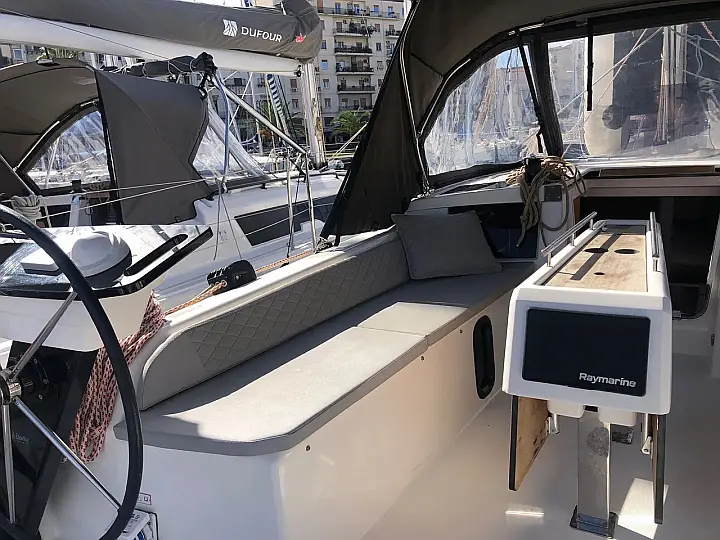 Dufour 37 - 
