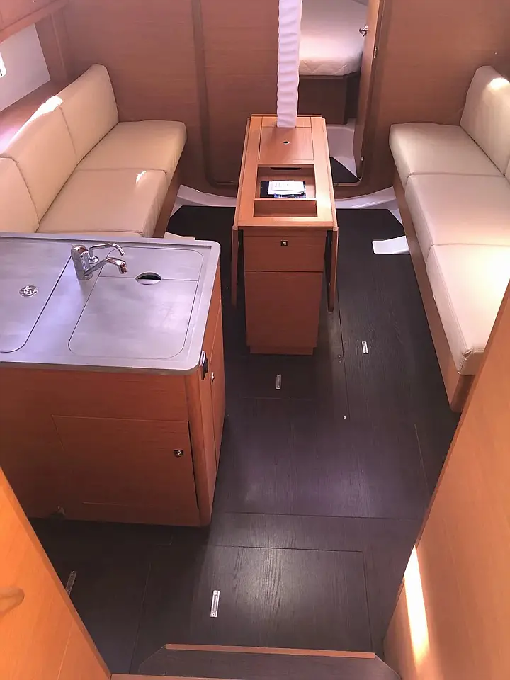 Dufour 37 - 