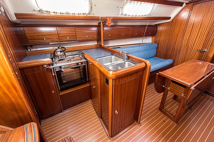 Bavaria 36 Cruiser - 