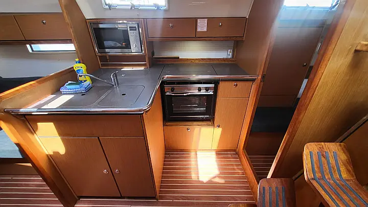 Bavaria Cruiser 36 - 