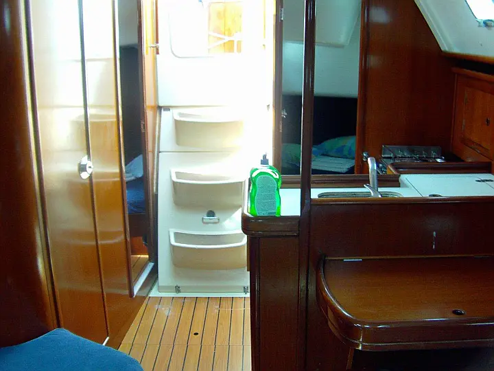 Beneteau Oceanis 331 Clipper - 
