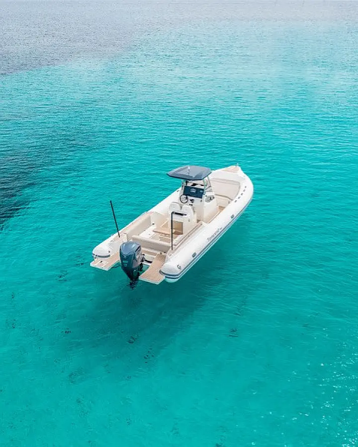 Capelli 900 Open 300 HP - 