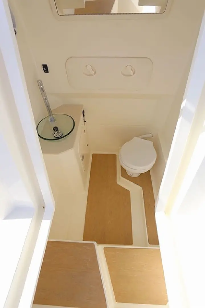 Capelli 900 Open 300 HP - 